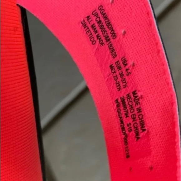 NWOT Athletics Flip Flops - Picture 4 of 4